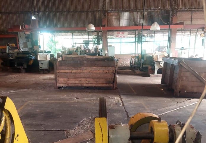 maderera de Eldorado suspende a sus empleados por 30 días