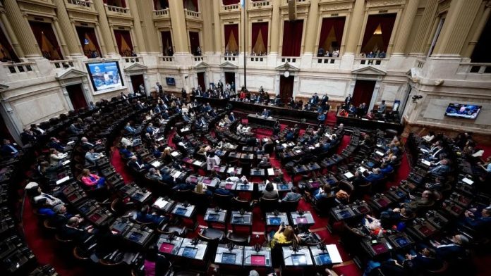 LLA se queda con la primera minoría en Diputados