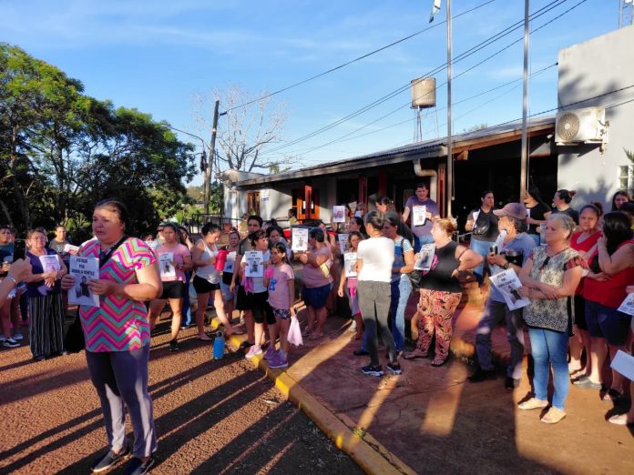 Detuvieron a la madre de la niña misionera abusada por el padrastro