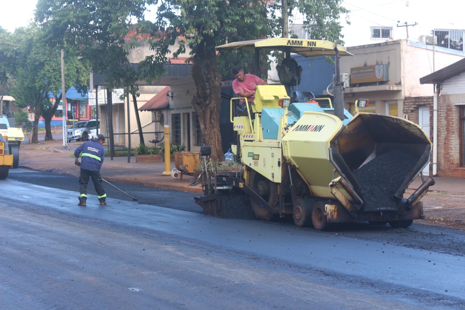 Eldorado avanza con el bacheo profundo de la avenida San Martín