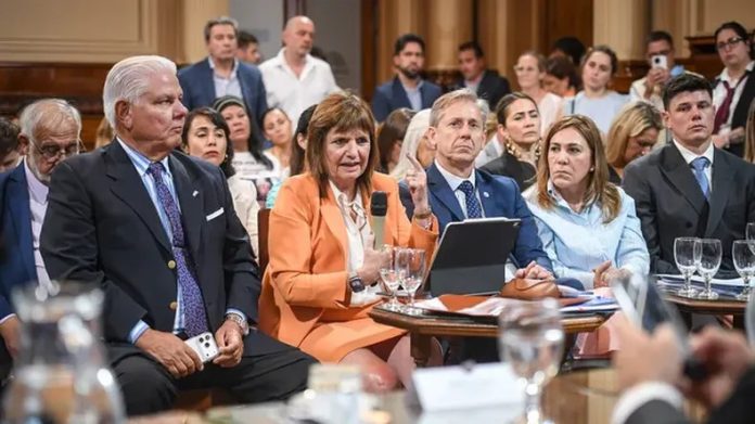 sueldo de los senadores