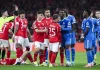 La UEFA suspendió a Prestianni