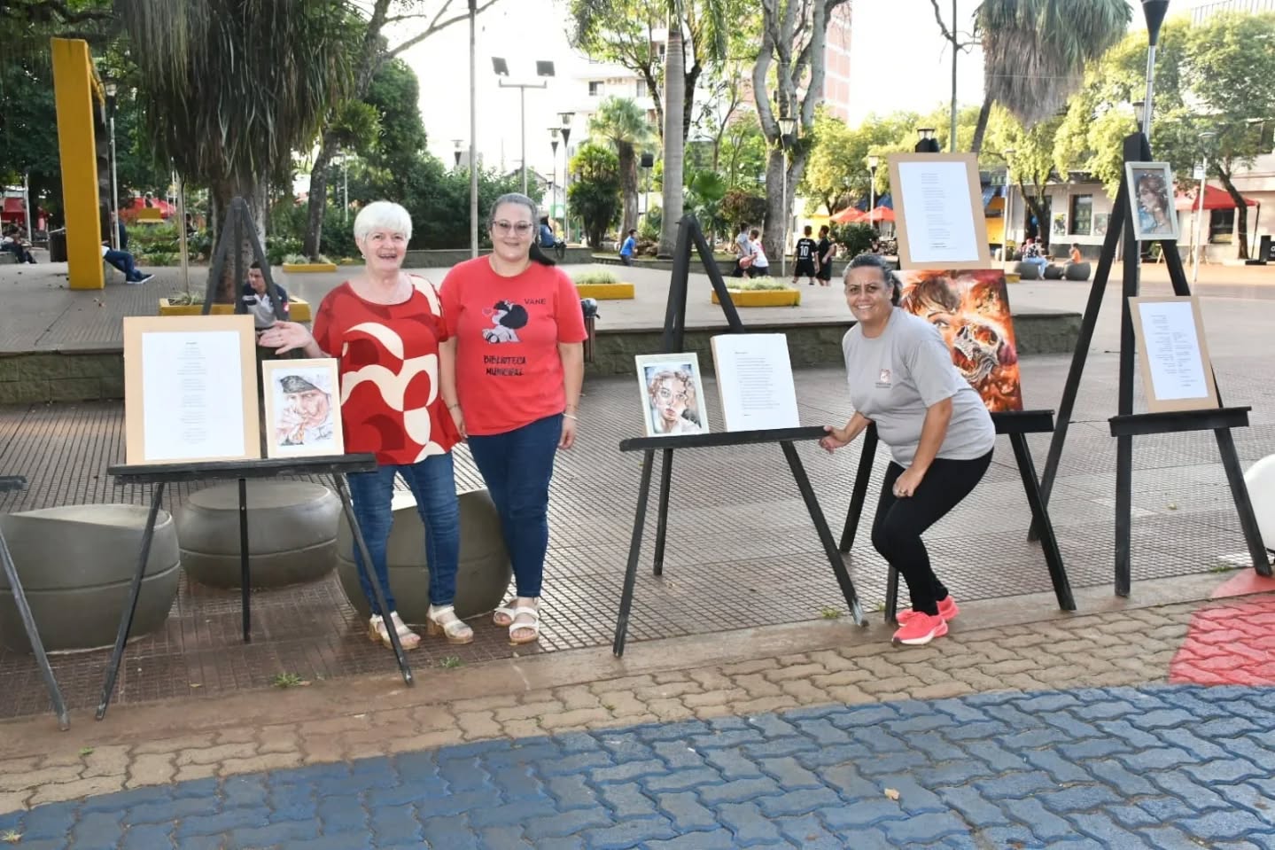 Eldorado realizó una muestra de Arte Itinerante por el Día del Libro
