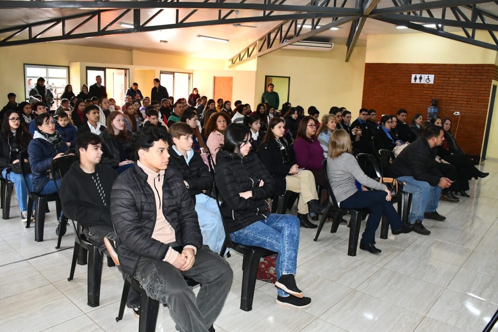 Eldorado entregó más de 150 becas estudiantiles