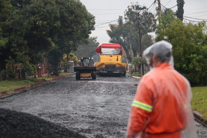 Passalacqua obras de asfaltado en Iguazú (8)