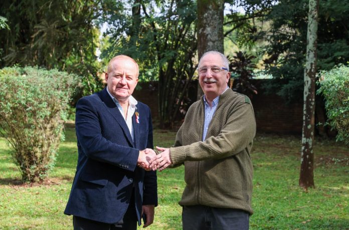 Passalacqua se reunió con el gobernador de Itapúa, Paraguay