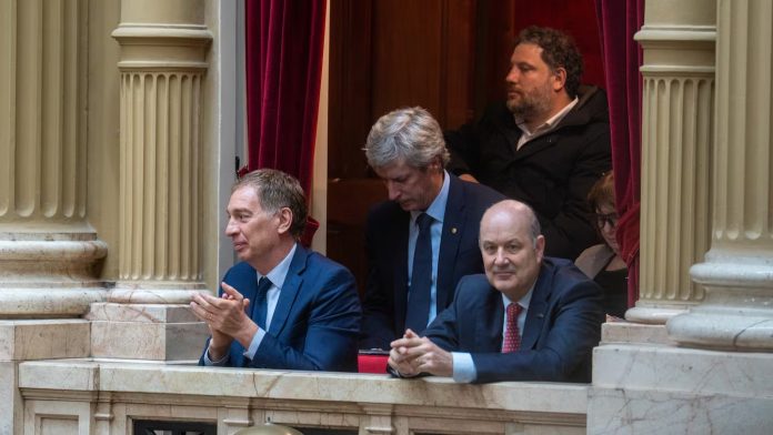 adorni apoyo gabinete milei