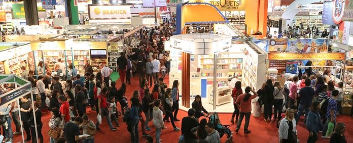 Hugo Passalacqua acompañó a escritores misioneros en la Feria del Libro