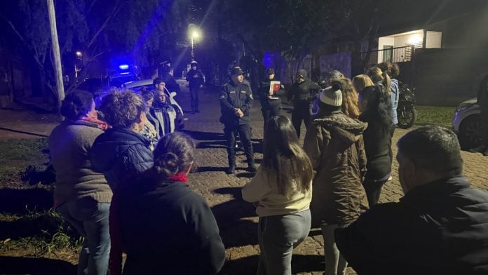 Asamble de vecinos Itaembe Mini por ataque de perros pitbulls (1)