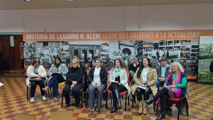 Mes del Escritor en Leandro N. Alem inauguraron una pérgola literaria y celebraron la cultura local (6)