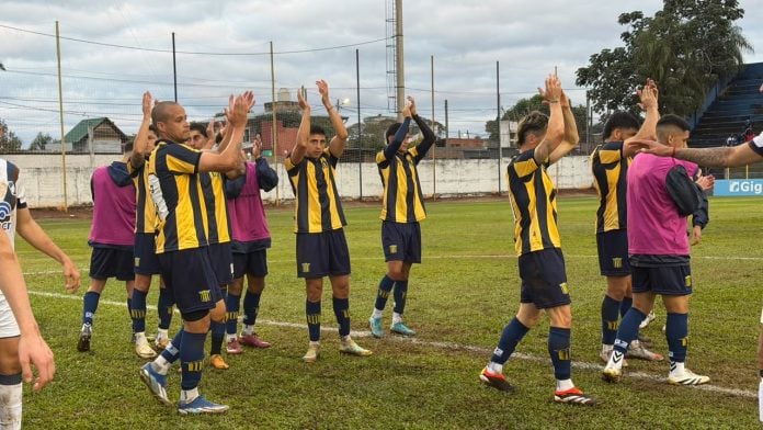 Mitre vs Juventud Antoniana - Federal A (16)