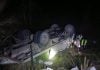 Un camionero volcó en la “Curva de la Muerte” y el cinturón de seguridad evitó una tragedia