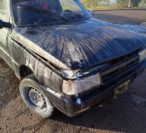 Una falla eléctrica provocó el principio de incendio de un automóvil en Posadas imagen-5