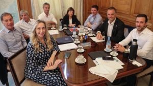 El Gobierno nacional convocó a la mesa política para reencauzar su estrategia en el Congreso tras la tensión por los pliegos judiciales imagen-5