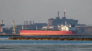 Cae el precio del petróleo tras el acuerdo de paz entre Estados Unidos e Irán imagen-5
