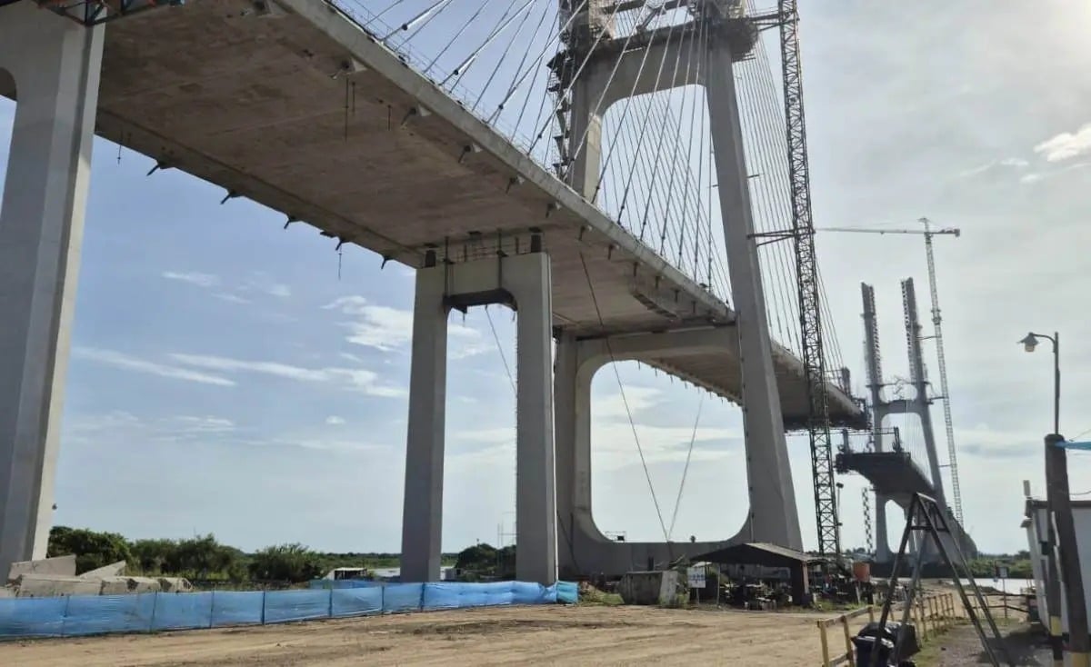 puente binacional de Brasil y Paraguay (2)