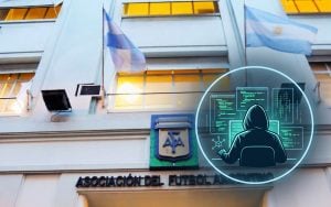 Hackearon las cuentas de la AFA: piratas informáticos egipcios enviaron emails acusando de corrupto al árbitro del partido de octavos que ganó Argentina imagen-6