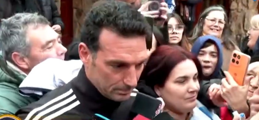Leo no se va: emotivo recibimiento para Scaloni en Pujato, su ciudad natal - MisionesOnline