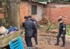Detuvieron a dos hombres tras enfrentarse a la Policía con machetes y cuchillos durante un allanamiento en Iguazú