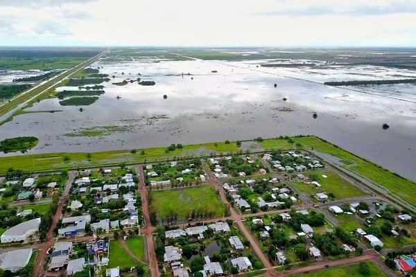 El Niño empieza a mostrar su impacto en Corrientes: inundaciones aíslan familias y preparan escuelas para evacuados