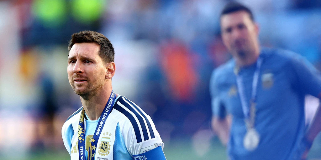 La Selección vuela hacia Argentina tras el subcampeonato mundial: Lionel Messi y varios jugadores no viajan con la delegación