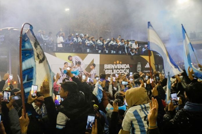 la selección argentina recibida en Ezeiza