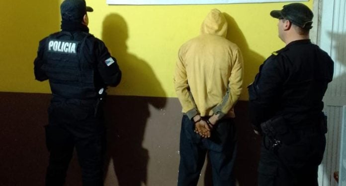 ladrón detenido robando