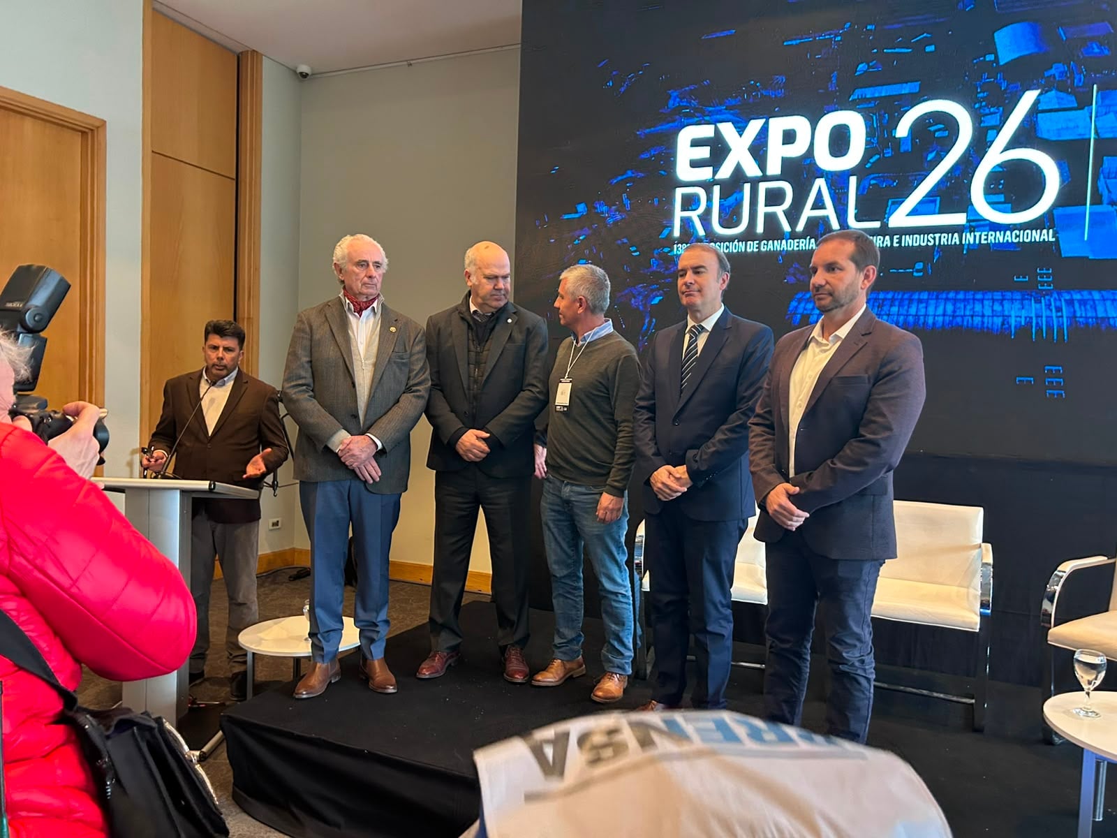 Tabacaleros impulsan cambios para fortalecer la cadena y aumentar la recaudación en US$ 1.000 millones